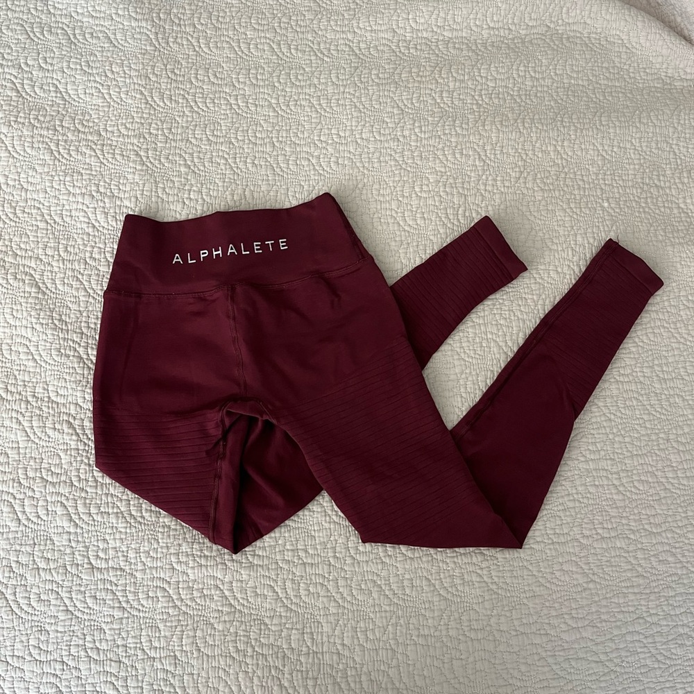 Alphalete revival leggings
